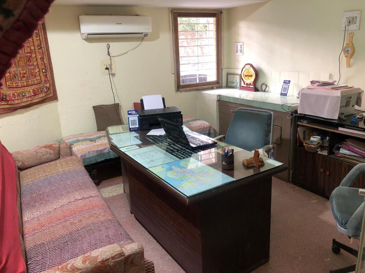 Rukmavati Guest House Mundra Ngoại thất bức ảnh
