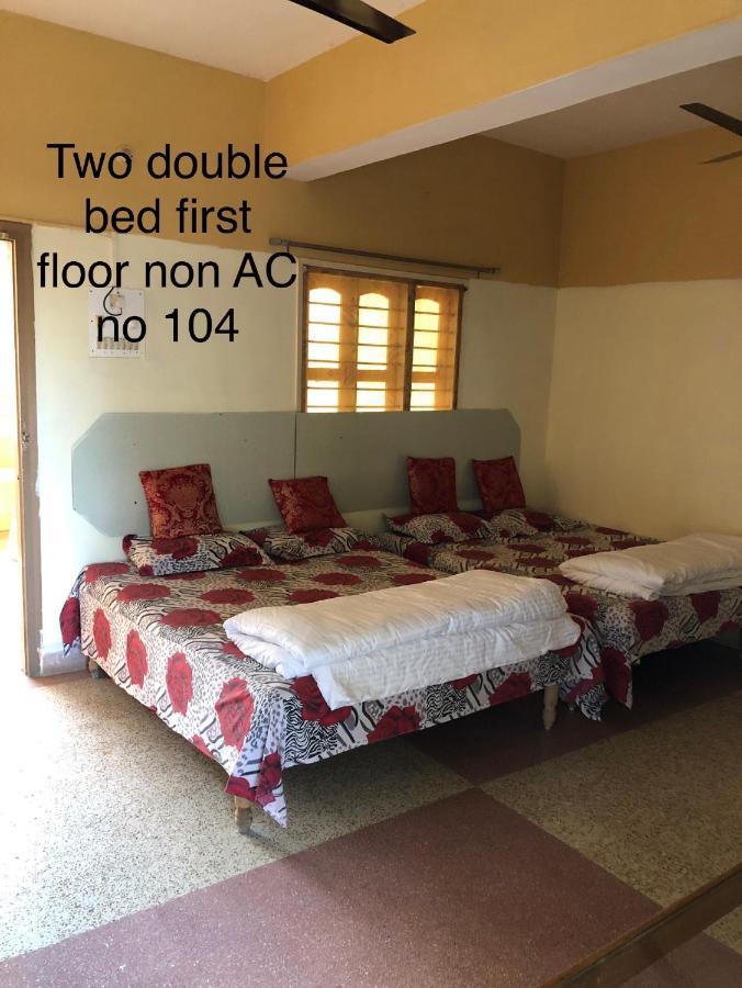 Rukmavati Guest House Mundra Ngoại thất bức ảnh